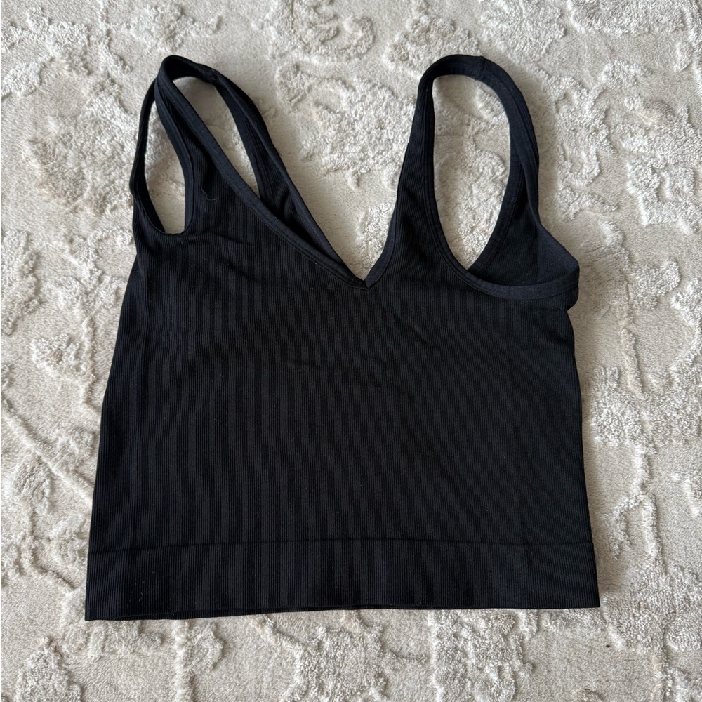 Colsie Black Ribbed V-Neck Tank Bralette